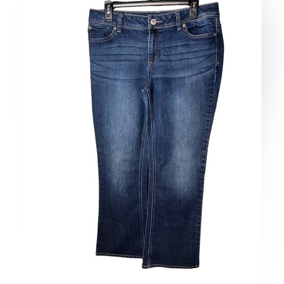 Maurice’s Women’s Boot Cut 11/12 Short Jeans - Picture 1 of 5